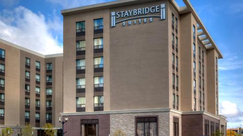 Central Hamilton Hotel | Staybridge Suites Hamilton - Downtown by IHG