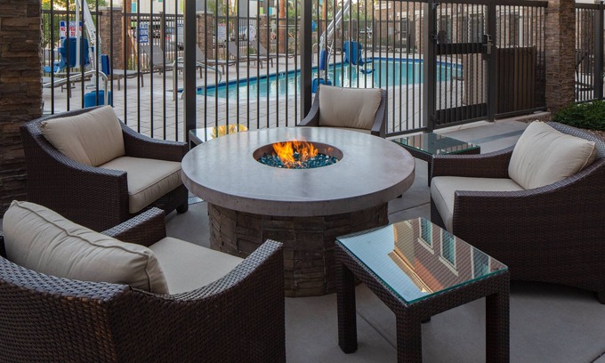 Encanto Hotel | Staybridge Suites Phoenix - Biltmore Area by IHG