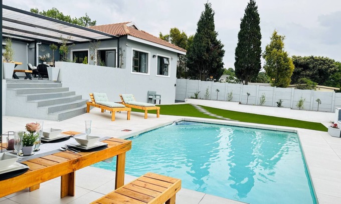 Germiston Apartment | Staycation With Back Up Power