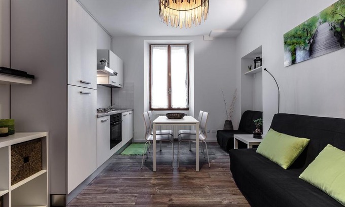 Varesine Apartment | StayEasy Fara12 - Central Station & downtown walking distance