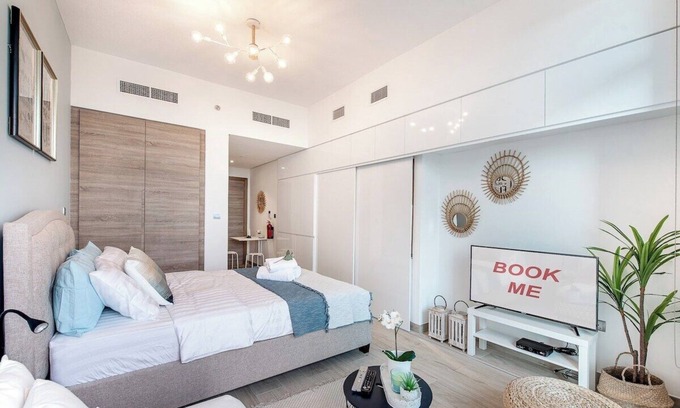 Dubai Marina Apartment | StayShort - Cozy & Bright Studio Retreat for 3 in Dubai Marina