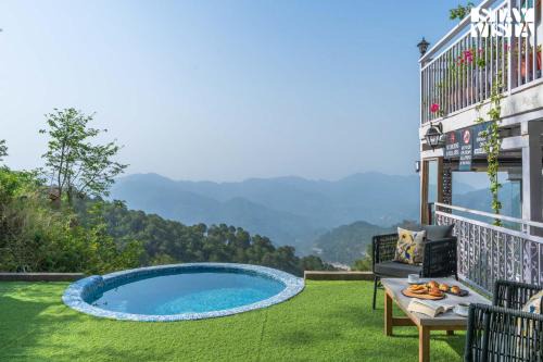 Kumarhatti Villa | StayVista at The Ever House with Bonfire, Jacuzzi, Bathtub