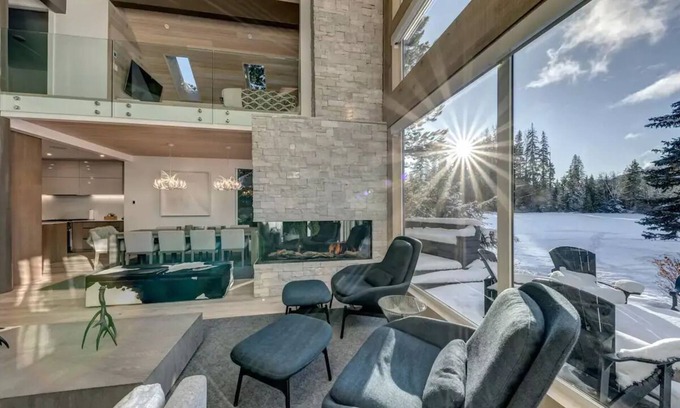 Nicklaus North Ski Chalet | Stellar Jay Chalet | Modern, Golf Course, 4 min drive to Village