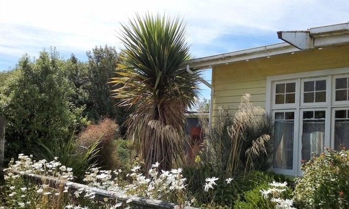 Tuatapere House | Step back in time at Aunt Tui's