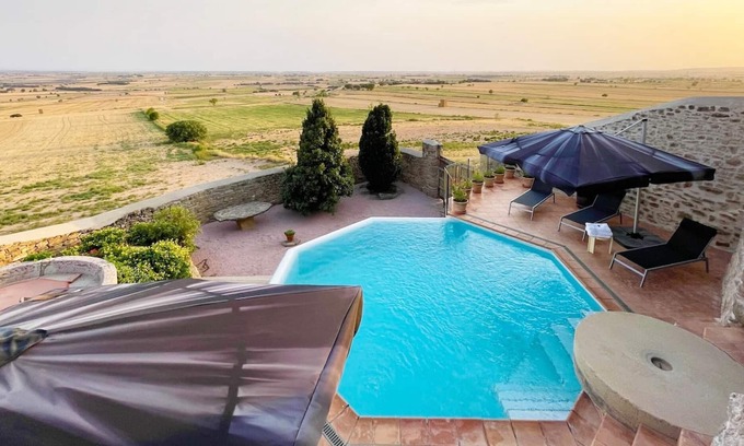 Els Plans de Sio Villa | Step Back to the Medieval 16th Century just 1 hour from Barcelona Center!