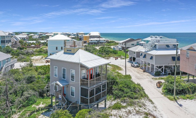 Cape San Blas House | Step From The Beach, Perfect For Couples~Narrow Escape