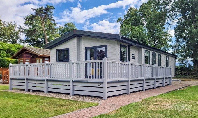 Chester Ski Chalet | Step into Atlas Oakwood Lodge and experience a new level of luxury.