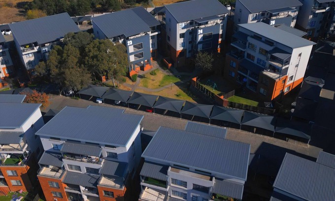 Greater Johannesburg Metropolitan Area Apartment | Step into Comfort where contemporary design meets warm hospitality!