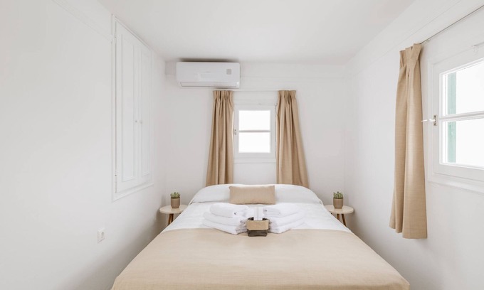 Mykonos Hotel | Step Studio - 5 MINUTES FROM LITTLE VENICE AND WINDMILLS