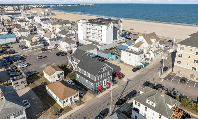 Hampton Apartment | Steps from Hampton Beach and all entertainment! 2 bedrooms, pet friendly!