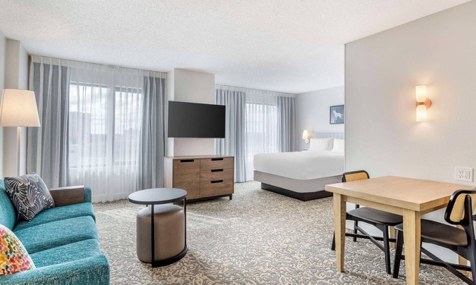 Downtown San Antonio Hotel | Steps from the River Walk & Alamo: Your Ideal Urban Retreat with Heated Pool!