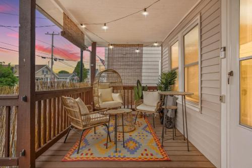 Hampton House | Steps to Beach Fireplace Pat's Porch