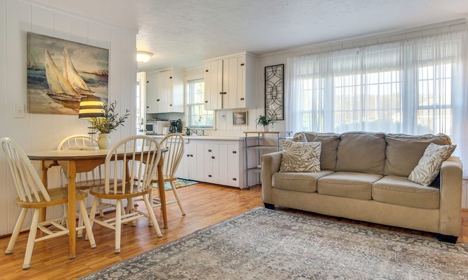 West Hyannisport Cottage | Steps to Eats & Craigville Beach! Cape Cod Cottage