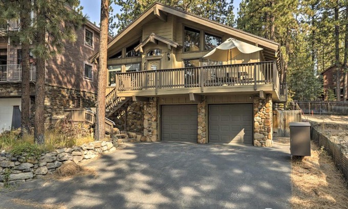Elk Point House | Steps to Nevada Beach Zephyr Cove Home with Deck!