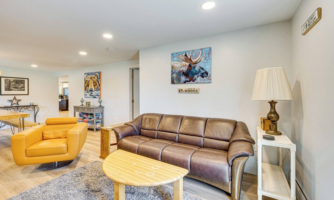 North Conway House | Steps to Saco River: Outdoor Rec Hub in White Mtns