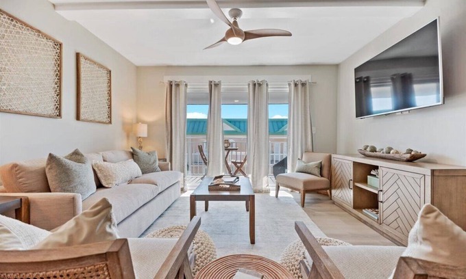 Saint Simons Island Condo | Steps to the Beach and Restaurants! Balcony Ocean View, Pool & Pickleball!