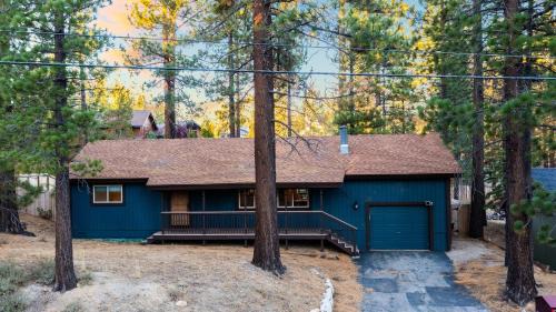 Mountain View Estates House | Steps to Trails Minutes to Heavenly Fireplace Deck BBQ Bluewood Cabin by AvantStay