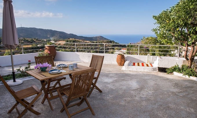 Exo Mouliana Cottage | Sterei Mökki traditional house Amazing Seaview