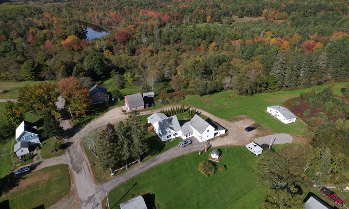 Cherryfield Apartment | Stillwater Hostel RV Rental