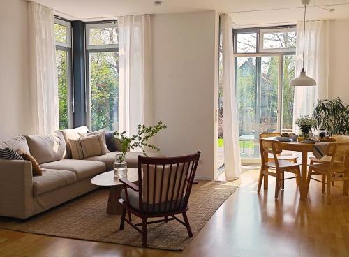Großsedlitz Apartment | Stilvolle Wohnung mit Terrasse im Grünen