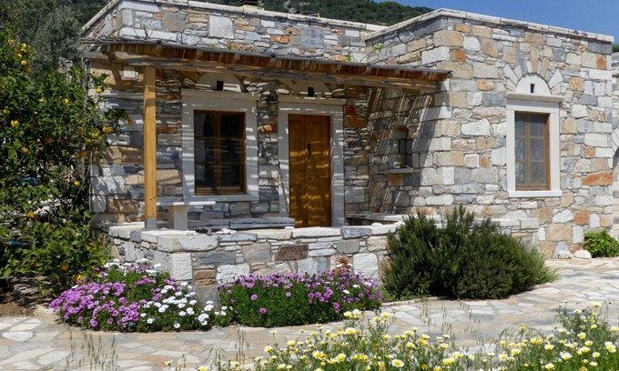 Naxos House | Stone-built houses Azalas, very quiet, by the beach, with fireplace