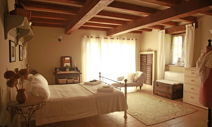 Blanquefort-sur-Briolance House | Stone barn offering luxurious accommodation a short drive from Monpazier.