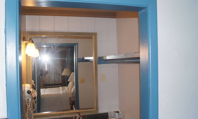 Siloam Springs Hotel | Stone Inn Motel