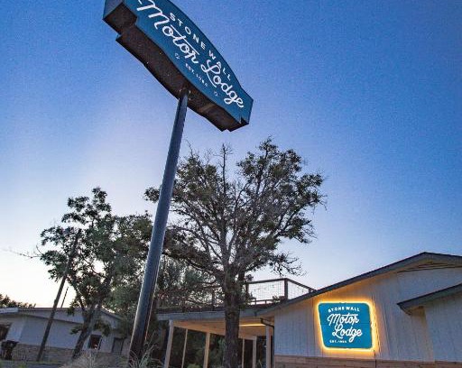 Stonewall Hotel | Stonewall Motor Lodge