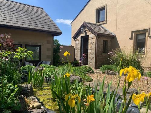 Higher Walton House | Stoneycross Cottage