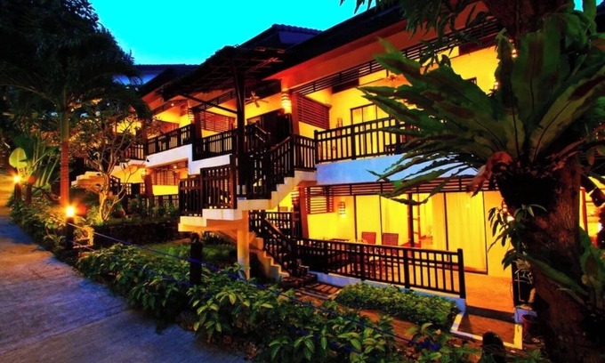 Yapak House | Strand hotel in Boracay with AC, WiFi, fitness room