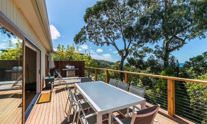 Lorne House | Strathlea