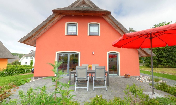 Stubbenfelde Apartment | Stubbenfelde, Reetdachhaus Seeblick - Stubbenfelde - Holiday home Seeblick