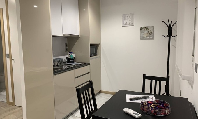 Le Pin House | STUDIO 10 - Quiet ground floor, sleeps 1 to 2
