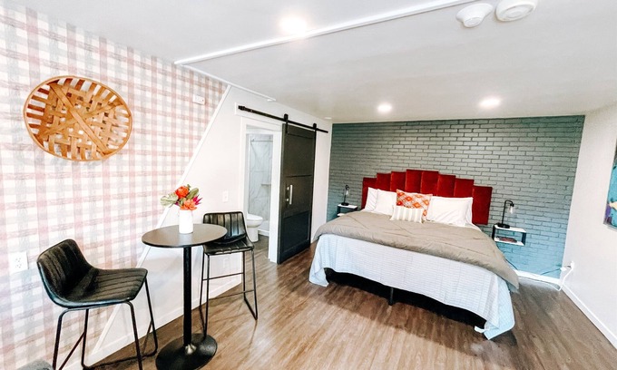 Midtown Apartment | Studio #16 Modern Studio in OKC's Vibrant Midtown!