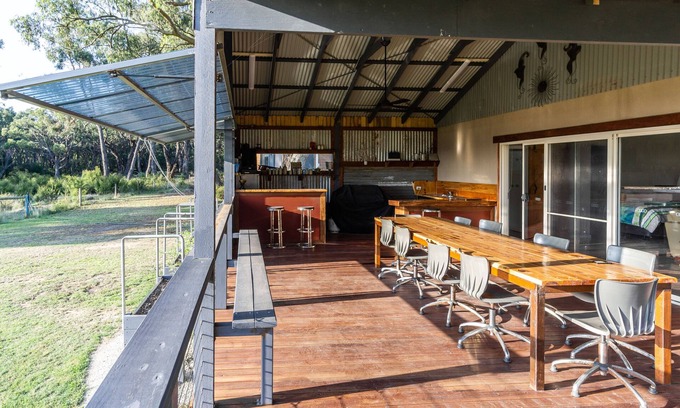 The Gurdies Cottage | Studio 165/Hidden Gem on 50 Acres with Bay views