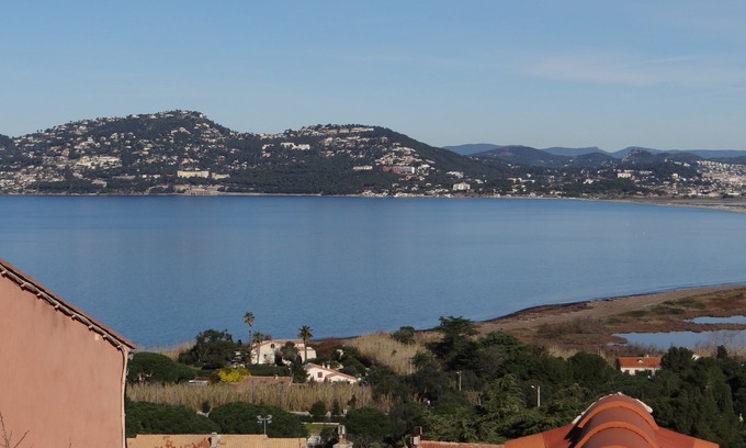 Giens Apartment | Studio 30m2 with sea view, Hyères, Giens