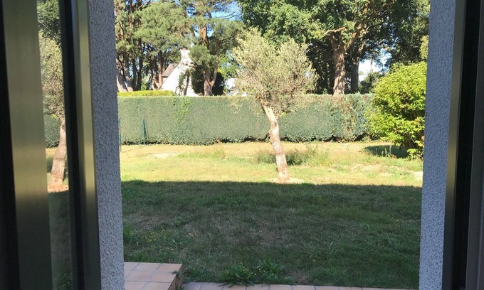 Saint-Ave Apartment | Studio 35m² with large garden, train station 5 min, parking, wifi THD, near beach