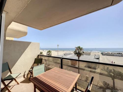 Mediterranee Apartment | Studio 4 couchages face mer Noumarie