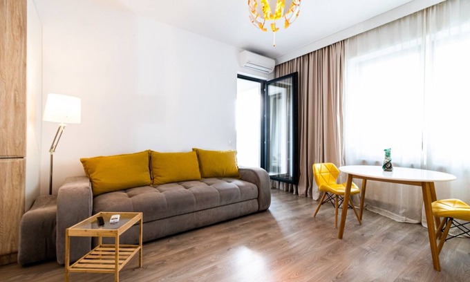 Sector 3 Apartment | Studio 53 - Modern Apt. close to Metro & IOR Parc with free Parking
