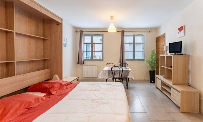 Malaucene Apartment | Studio 'All Comfort at Ventoux'