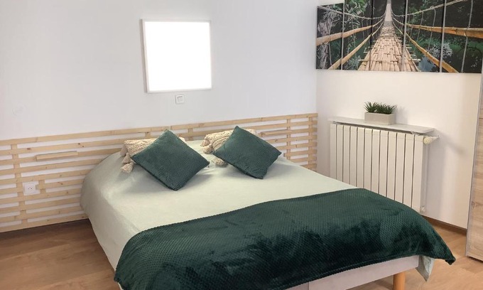 Noveant-sur-Moselle Apartment | Studio Amis de la Moselle