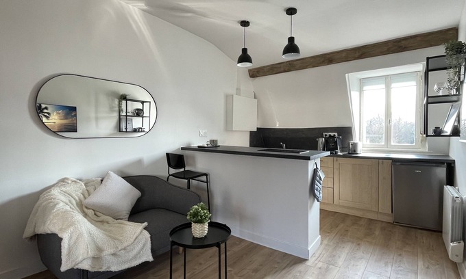 Douai Apartment | Studio Anchin - Spacious and modern