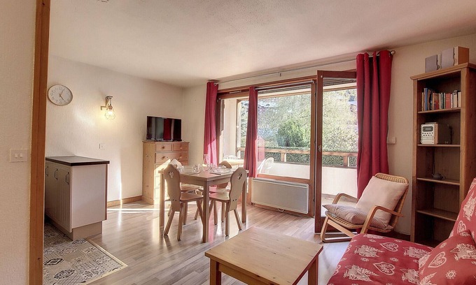 Saint-Jean-dʼAulps Apartment | STUDIO APARTMENT WITH SWIMMING POOL ACCESS- SAINT JEAN D'AULPS SKI RESORT - 4 PEOPLE - RIAM S6
