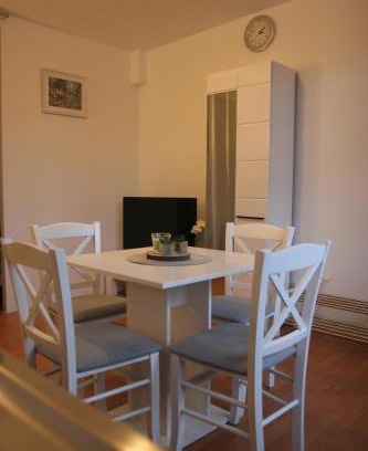 Buzdohanj House | STUDIO APARTMAN MARIA