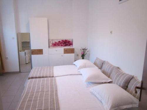 Mejasi Apartment | Studio Apartman Toni