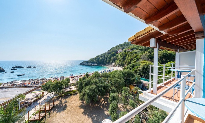 Parga Apartment | Studio Apartment 'Alex Bar Apartment 10' with Sea View, Wi-Fi and Air Conditioning