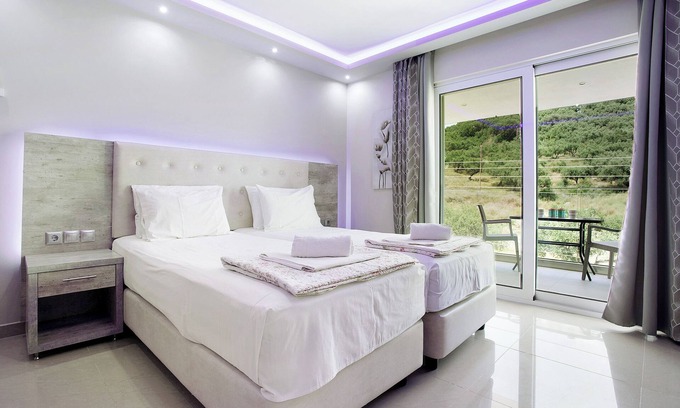 Alikanas Apartment | Studio Apartment "Villa Dionysia Studio S6" with Shared Pool & Wi-Fi