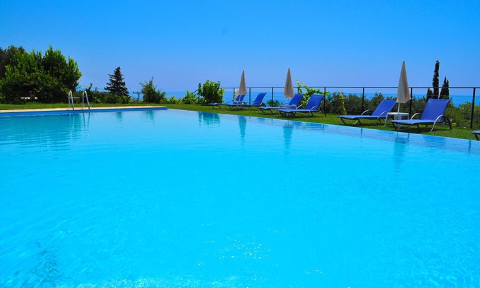 Parelia Apartment | Studio Apartments with swimming pool and sea view - Pelekas Beach