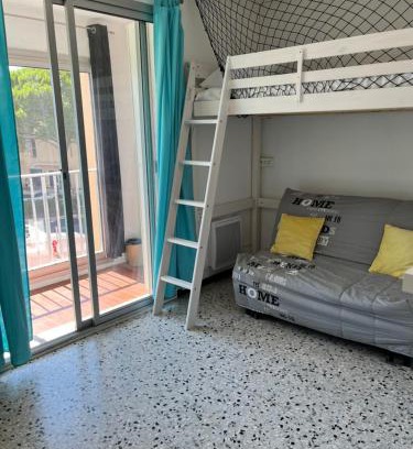 Le Port Apartment | Studio Aquarium Canet