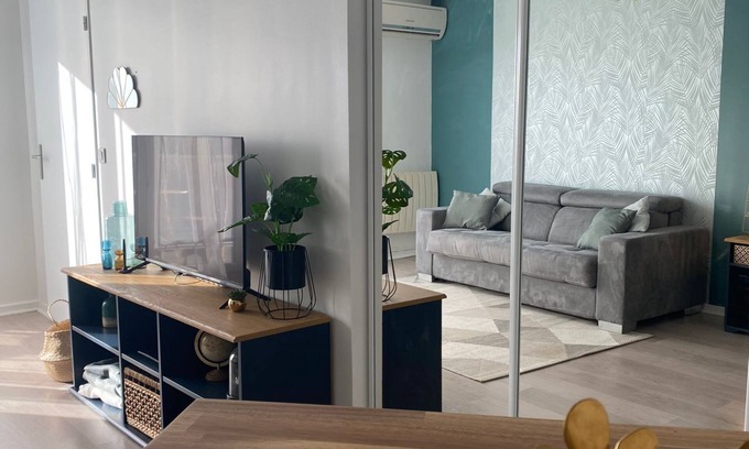 Asnieres-sur-Seine Apartment | Studio Asnieres SUR Seine vue Seine, La Défense, Proche Stade de France et Paris